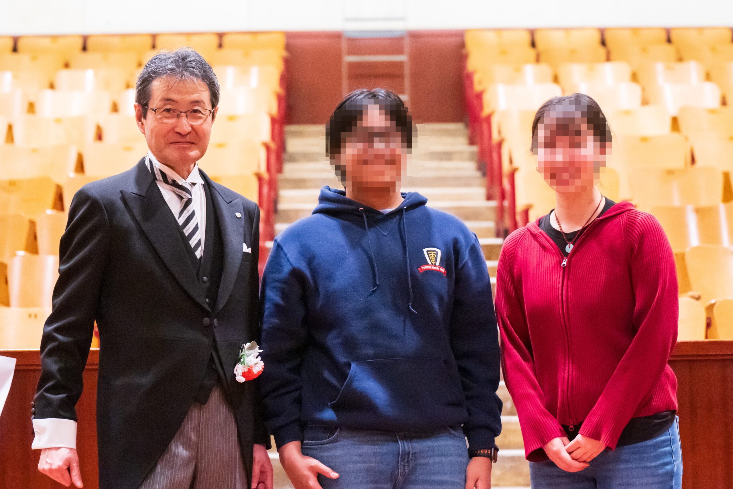 入学式を支えた現地校12年生